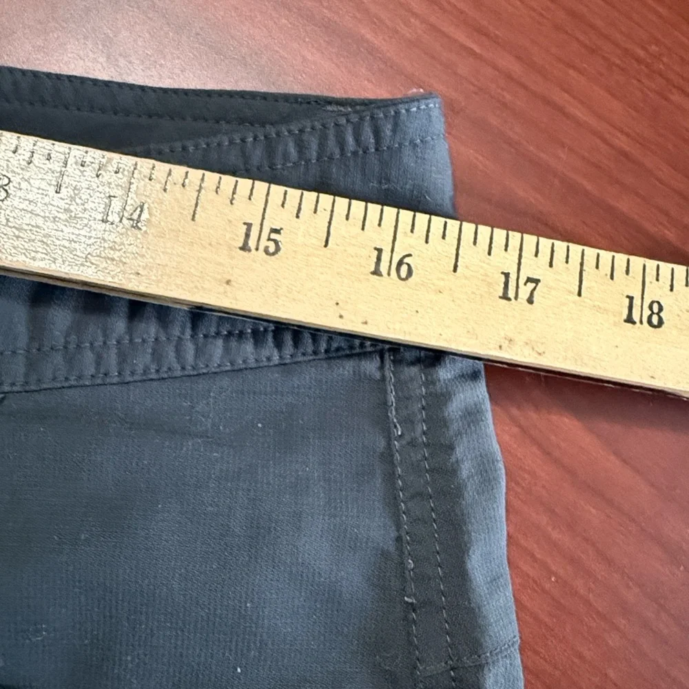 Columbia Gray Omni-Wick Performance Shorts Cargo Hiking Multi Pocket Activewear - Picture 9 of 11